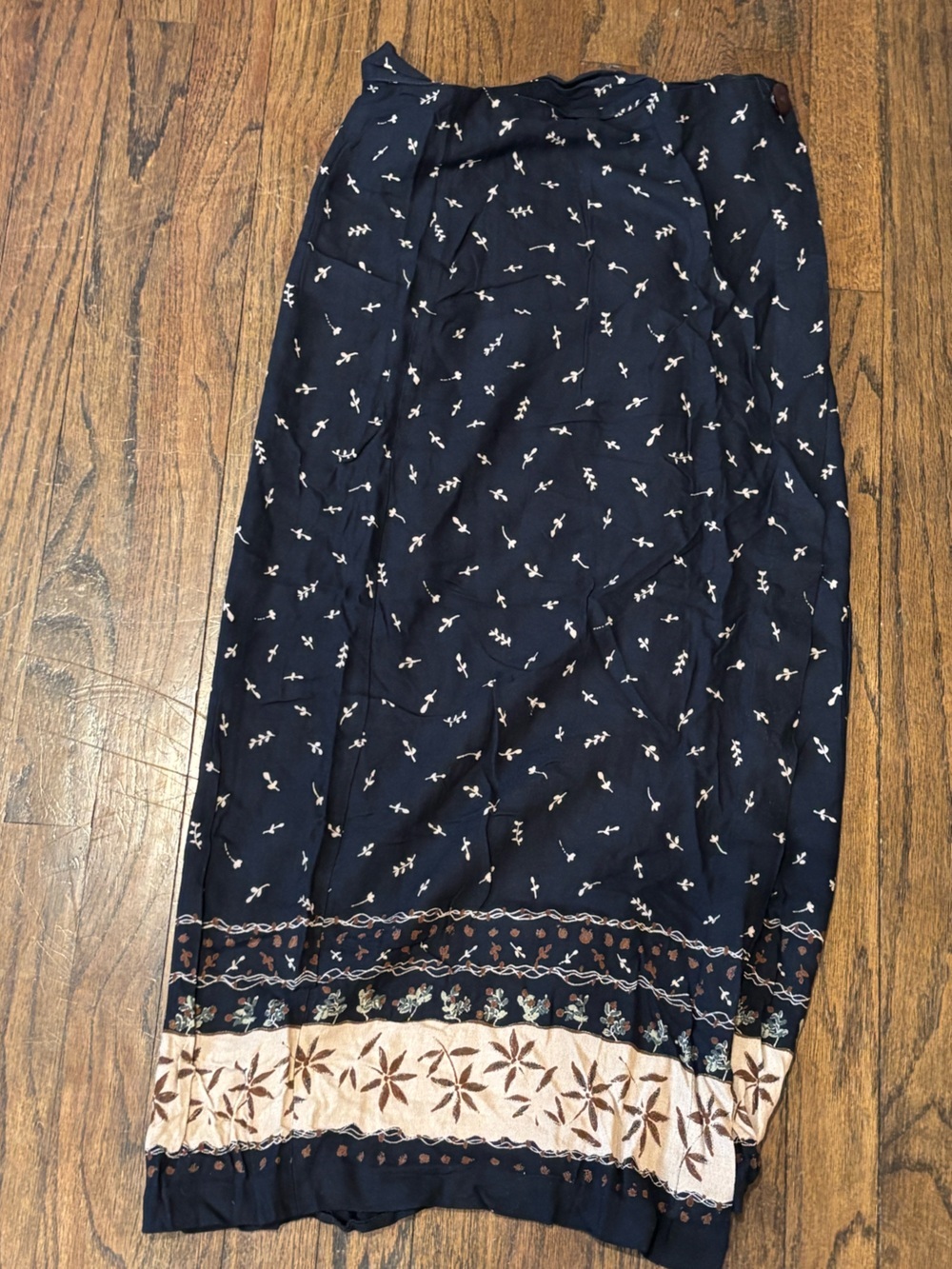 Vintage B.Moss black Floral Border Midi Skirt s (4-6)